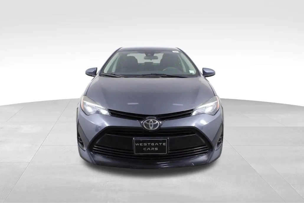 2018 Toyota Corolla L photo 1