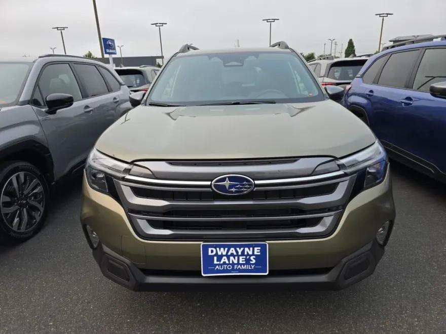 2025 Subaru Forester Limited photo 1