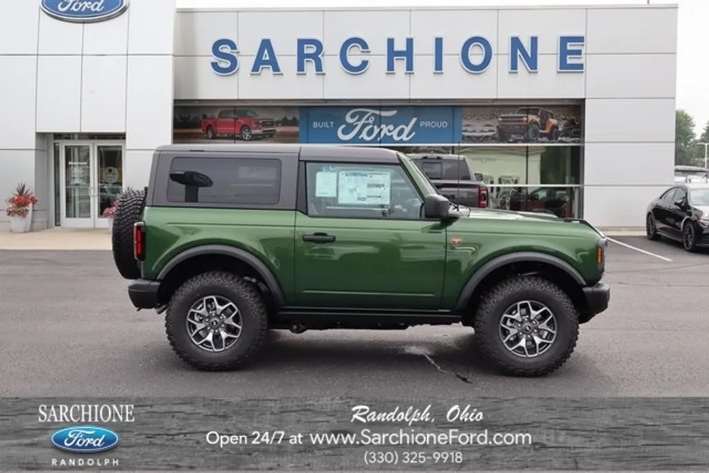 2025 Ford Bronco Badlands photo 1