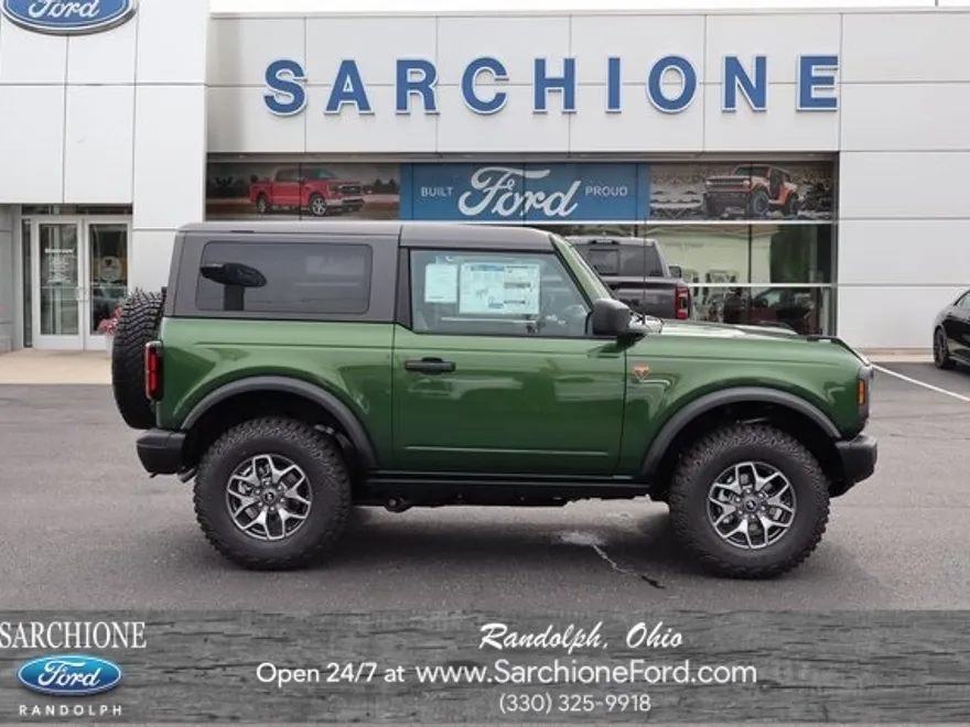 2025 Ford Bronco Badlands photo 1