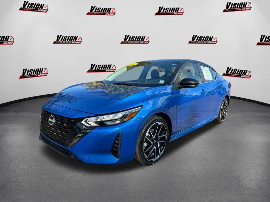 2024 Nissan Sentra SR photo 1