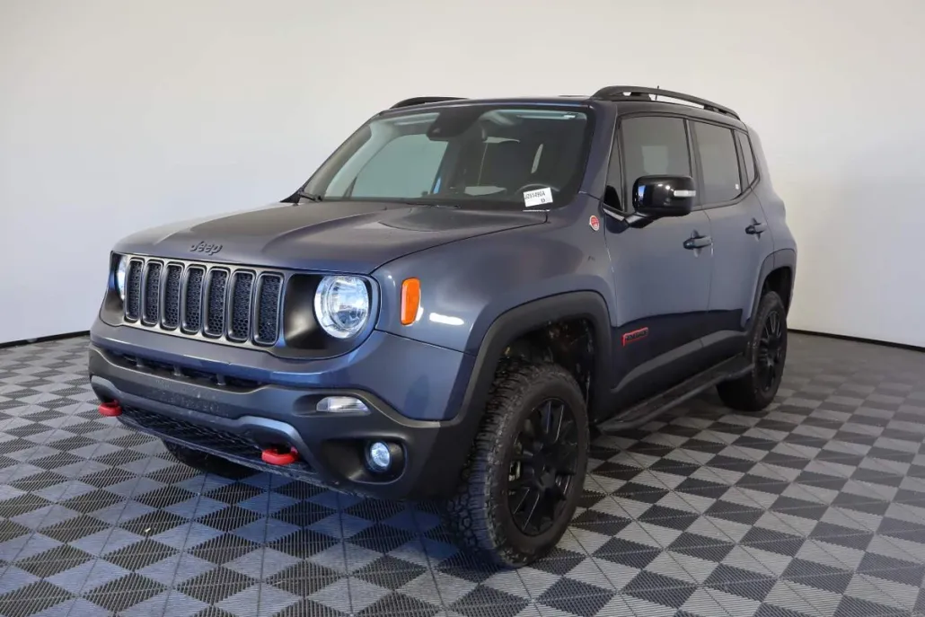 2022 Jeep Renegade Trailhawk photo 1