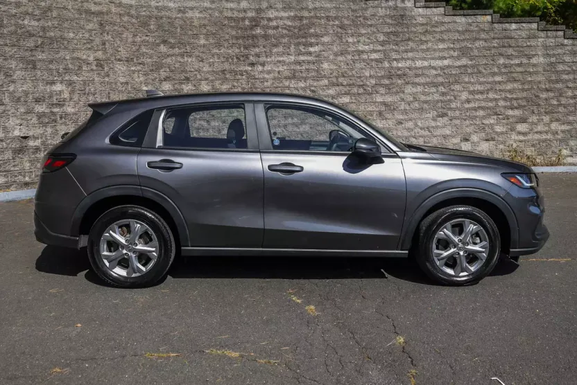 2023 Honda HR-V LX photo 1