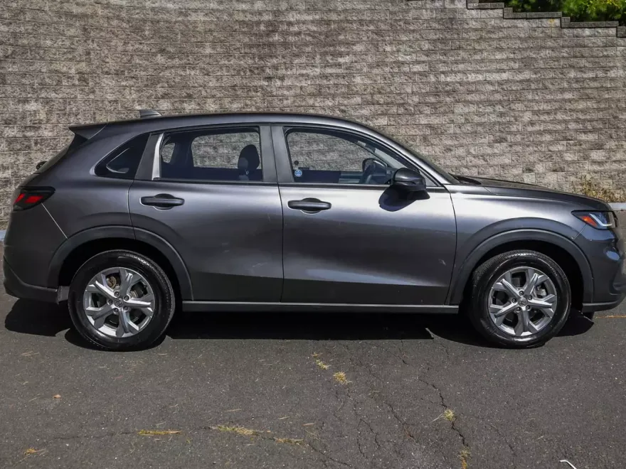 2023 Honda HR-V LX photo 1