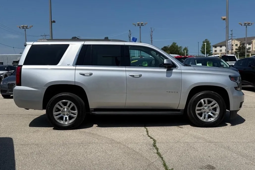 2020 Chevrolet Tahoe LT photo 1