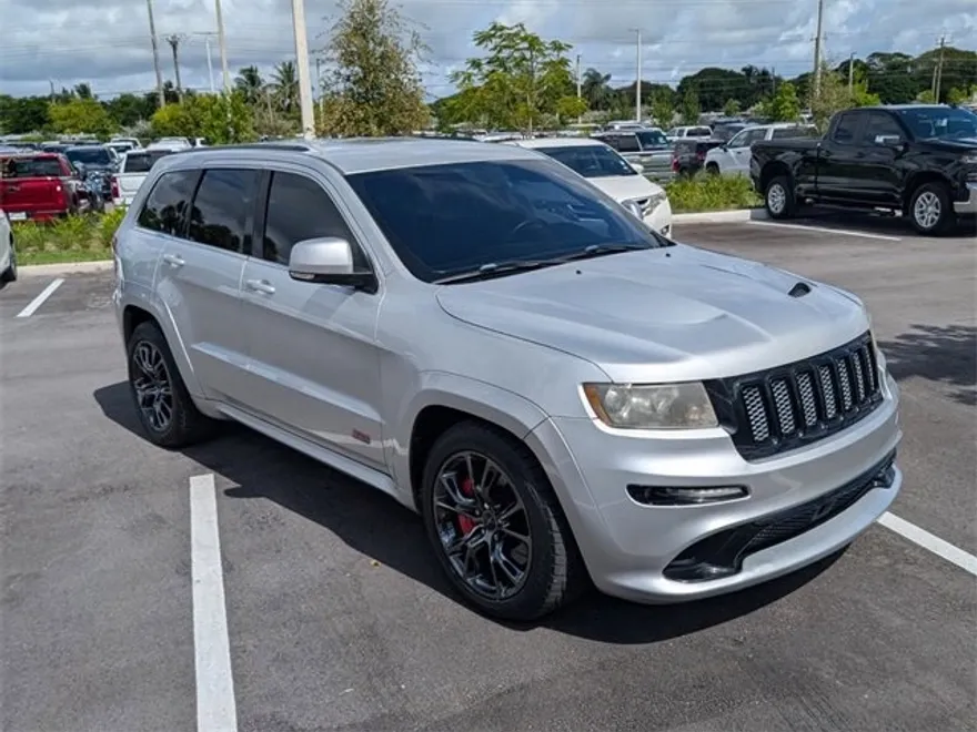 2012 Jeep Grand Cherokee SRT8 photo 1