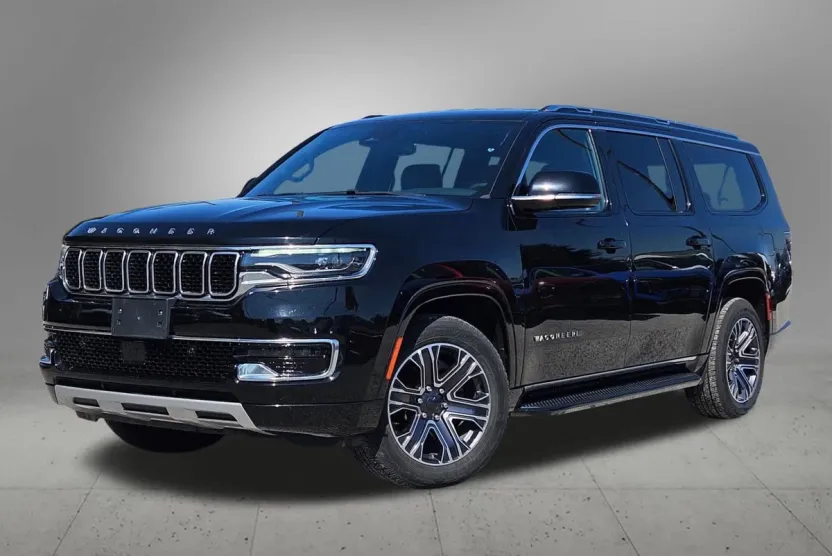 2024 Jeep Wagoneer L Series II photo 1