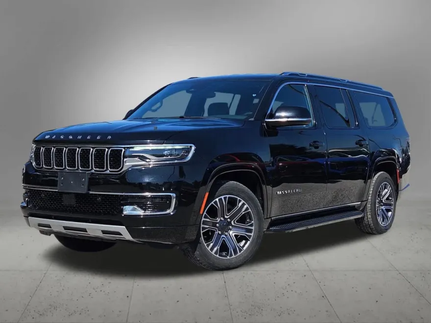 2024 Jeep Wagoneer L Series II photo 1