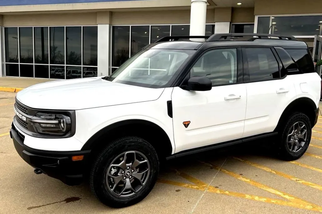 2024 Ford Bronco Sport Badlands photo 1
