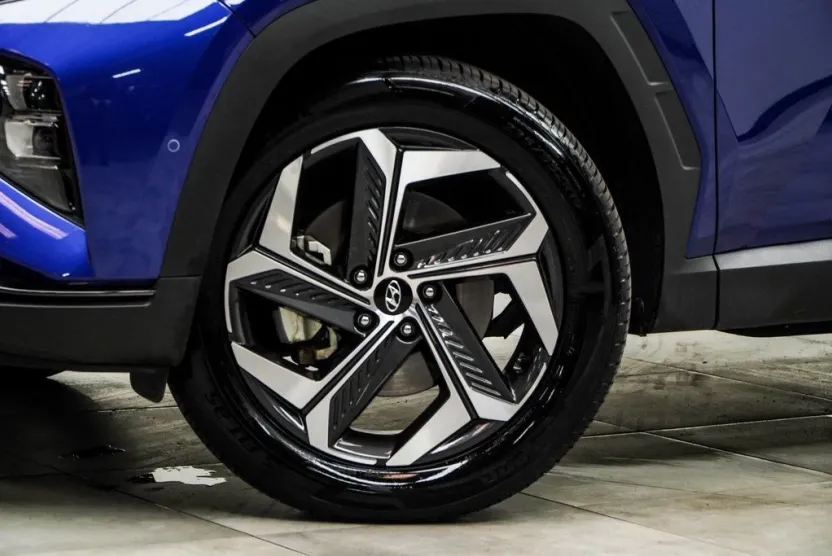 2024 Hyundai Tucson Limited photo 1
