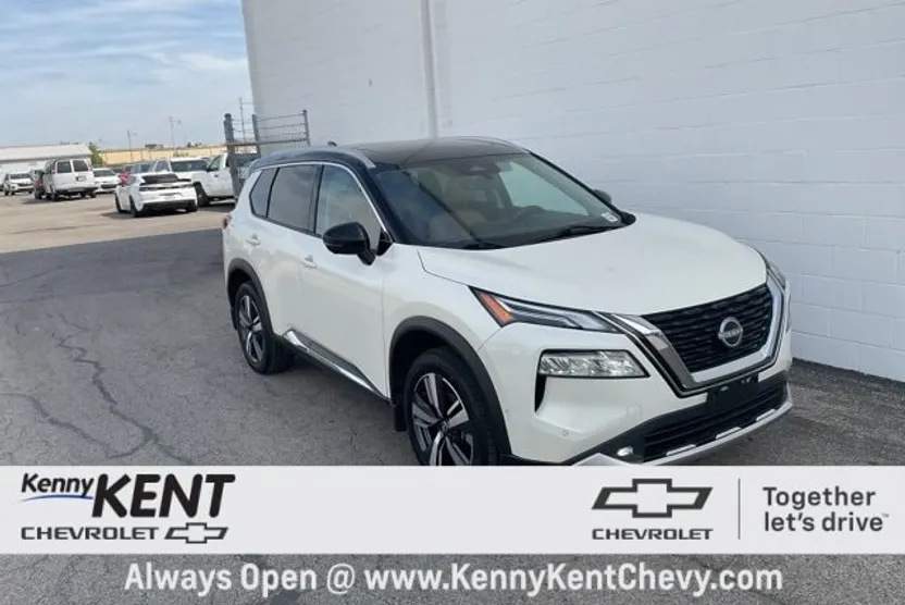 2022 Nissan Rogue Platinum AWD photo 1