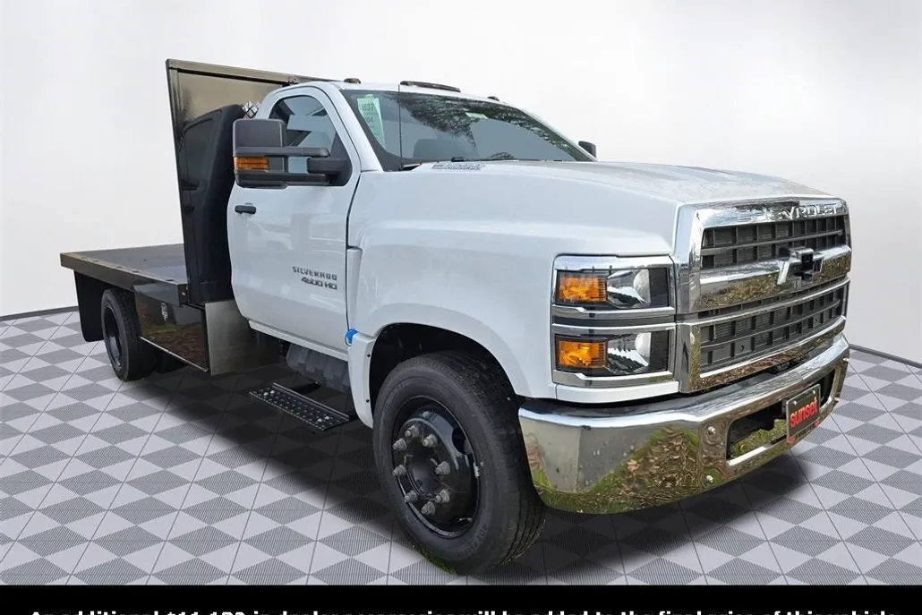2024 Chevrolet Silverado 4500HD Work Truck photo 1