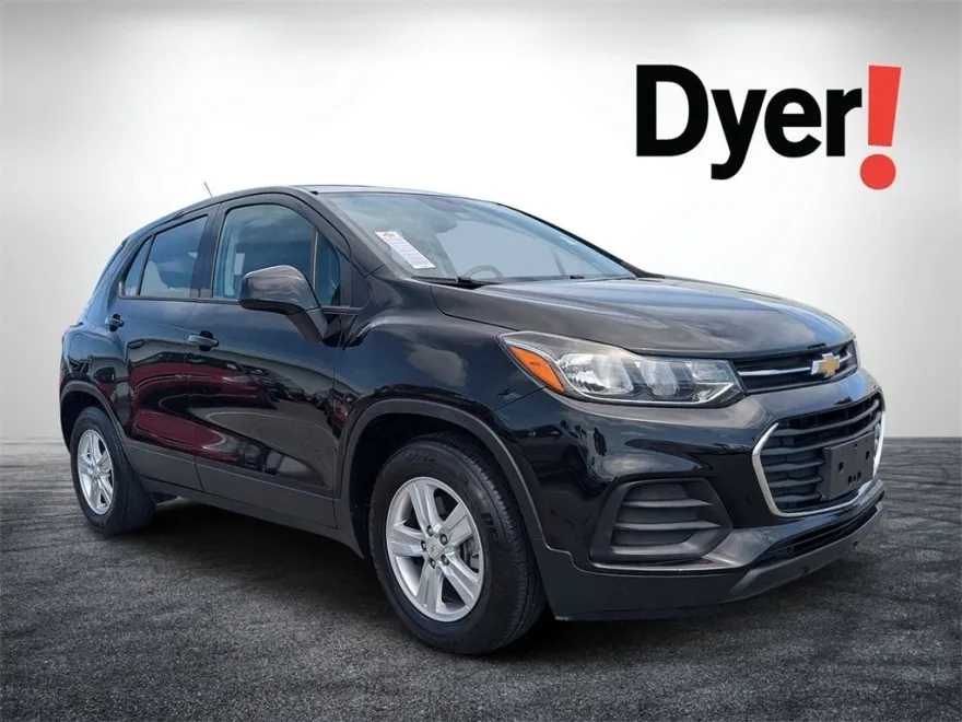 2020 Chevrolet Trax LS photo 1
