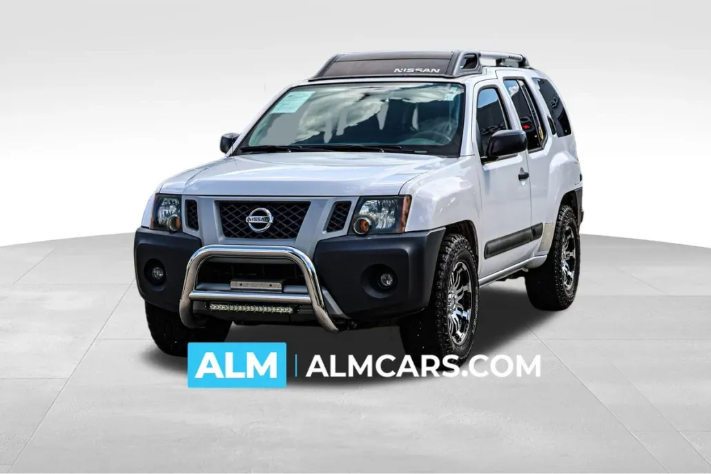 2012 Nissan Xterra LE S photo 1