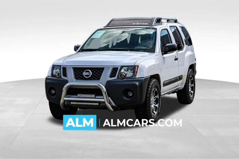 2012 Nissan Xterra LE S photo 1