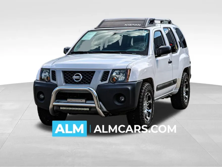 2012 Nissan Xterra LE S photo 1