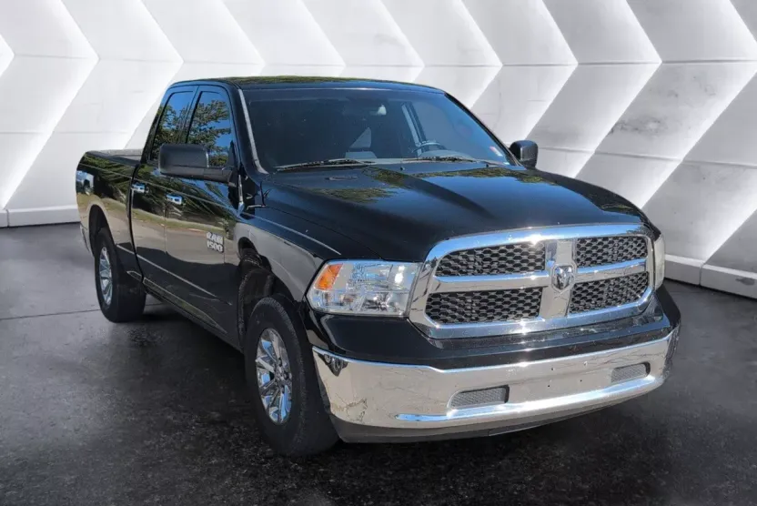 2013 Ram 1500 SLT photo 1