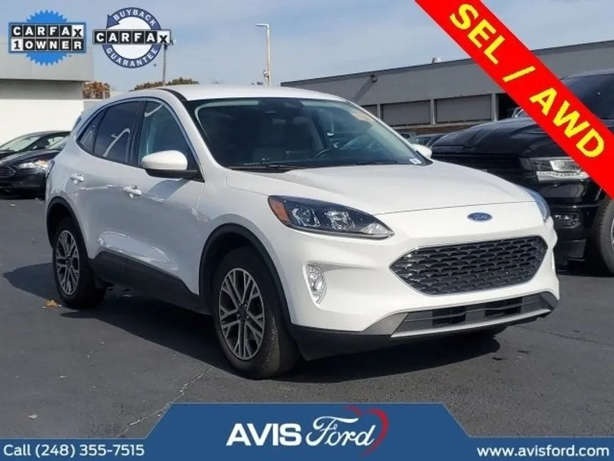 2022 Ford Escape SEL photo 1