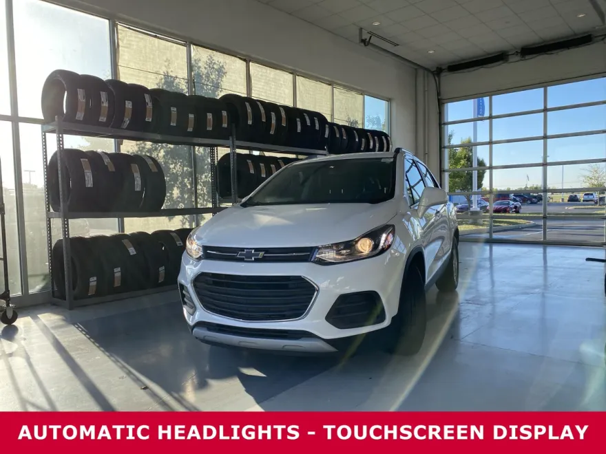 2020 Chevrolet Trax LT photo 1