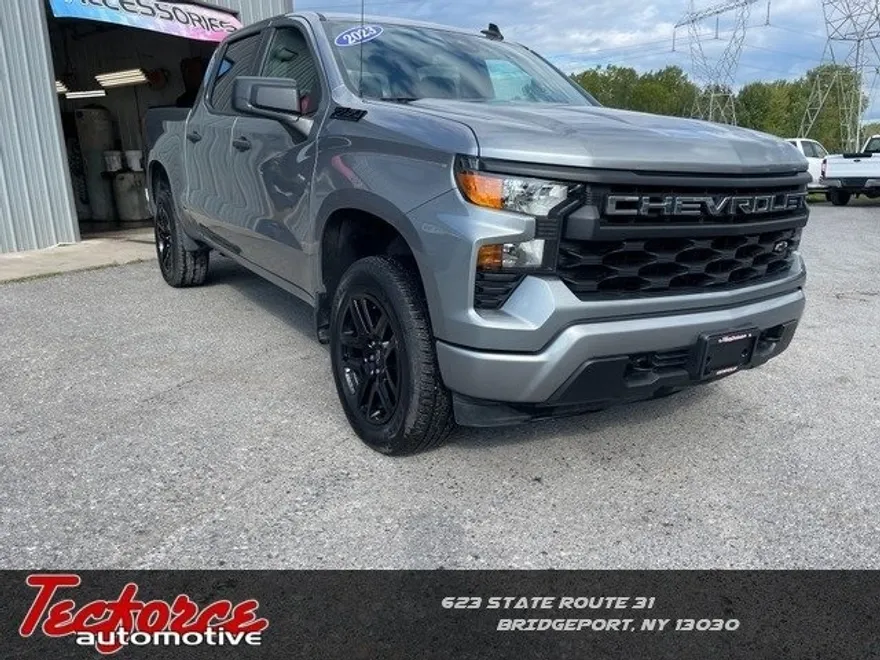 2023 Chevrolet Silverado 1500 Custom photo 1