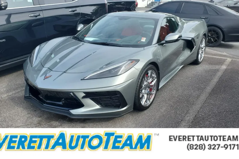 2023 Chevrolet Corvette Stingray 2LT photo 1