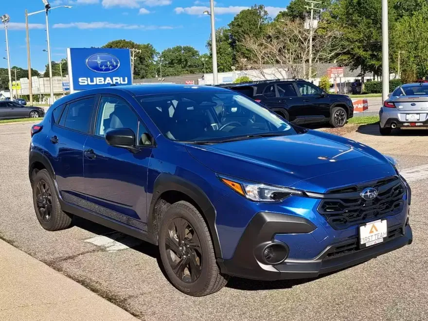 2025 Subaru Crosstrek Base photo 1