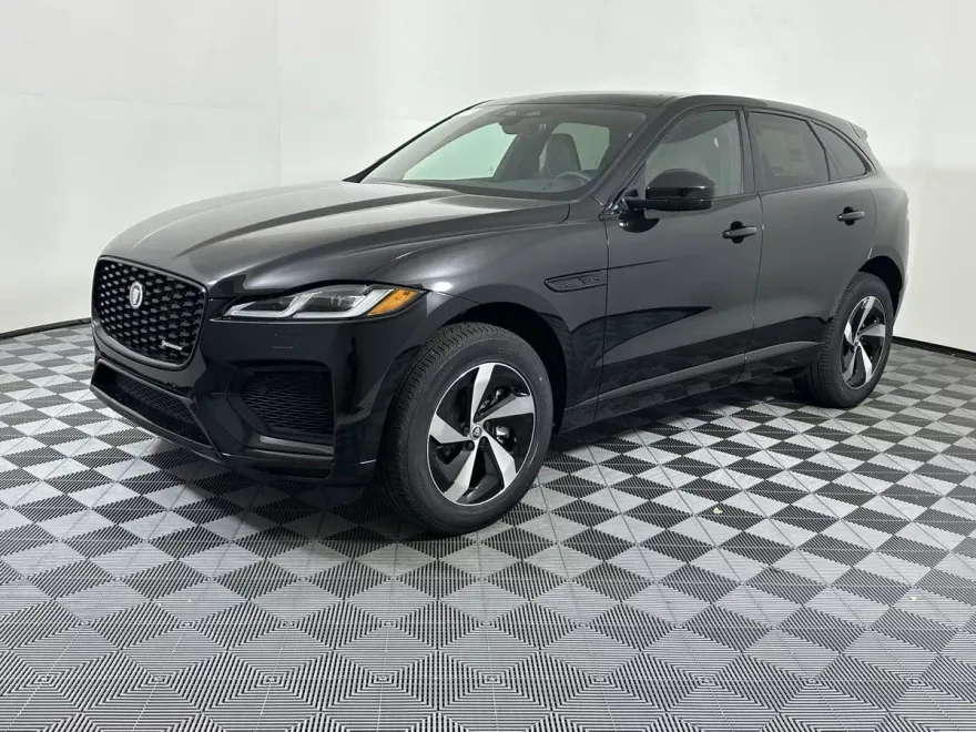 2025 Jaguar F-PACE R-Dynamic S photo 1