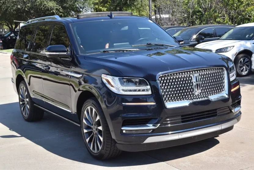 2021 Lincoln Navigator Reserve photo 1