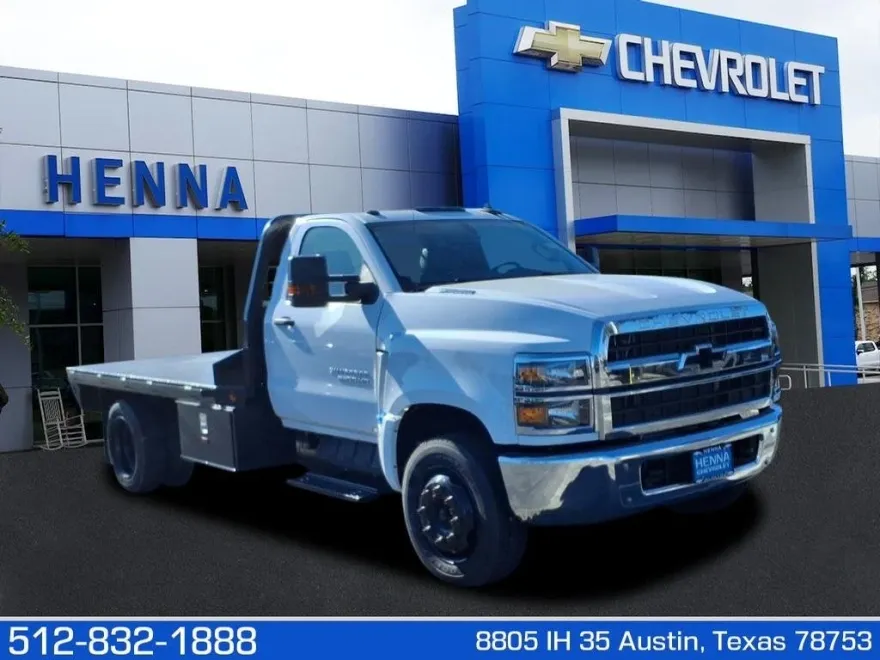 2023 Chevrolet Silverado 5500HD Work Truck photo 1