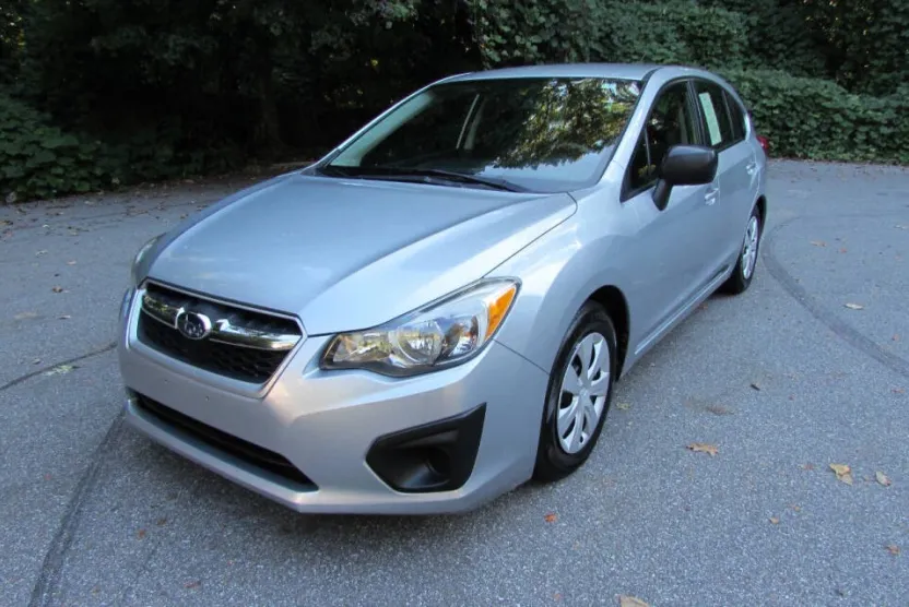 2013 Subaru Impreza 2.0i photo 1