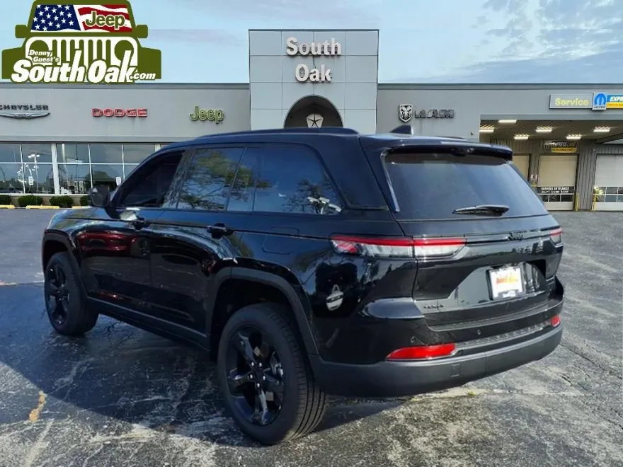 2025 Jeep Grand Cherokee Limited photo 1