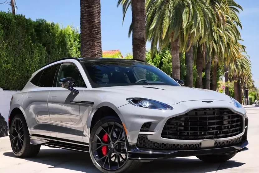 2025 Aston Martin DBX AM8 DBX707 photo 1