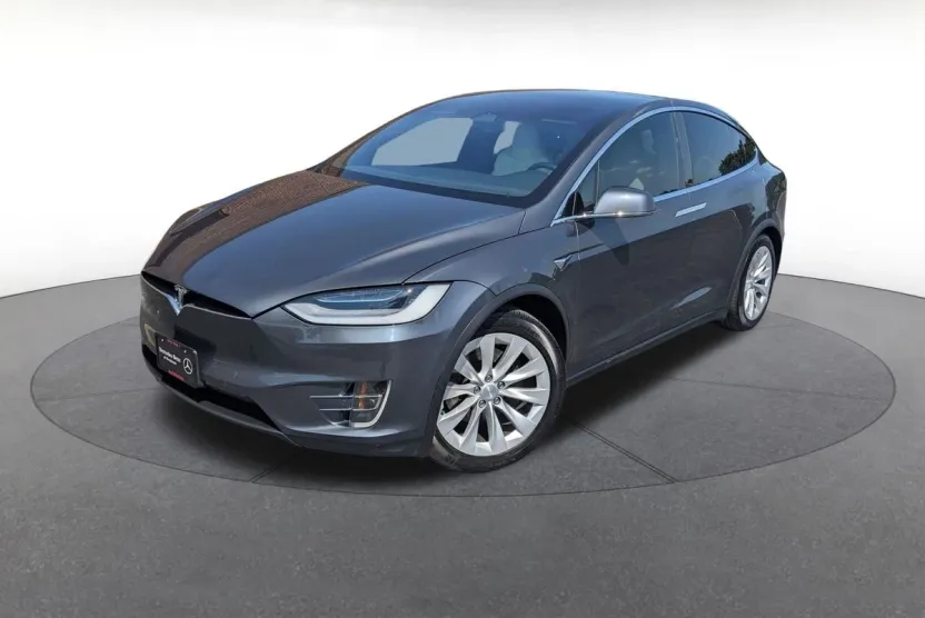 2020 Tesla Model X Long Range photo 1