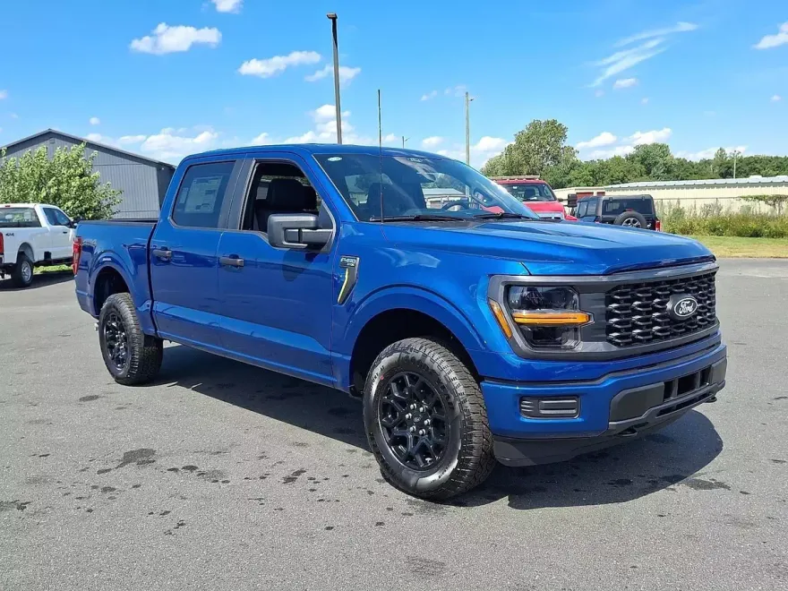 2025 Ford F-150 STX photo 1
