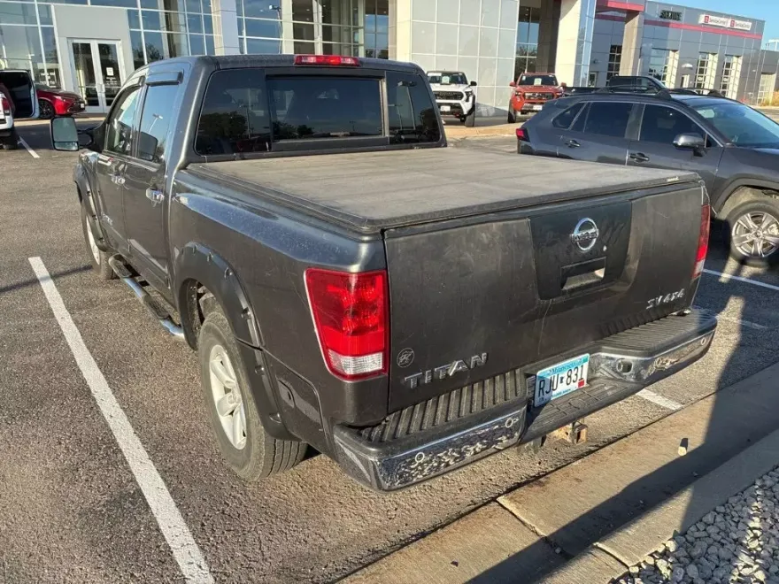 2011 Nissan Titan S photo 1