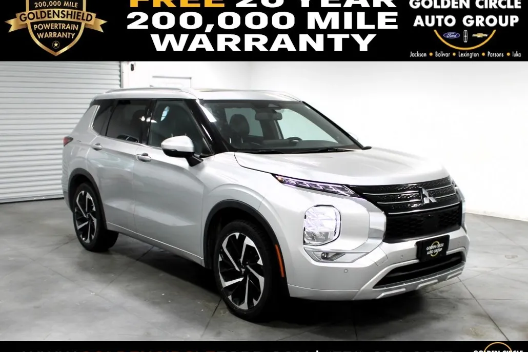 2022 Mitsubishi Outlander SEL photo 1