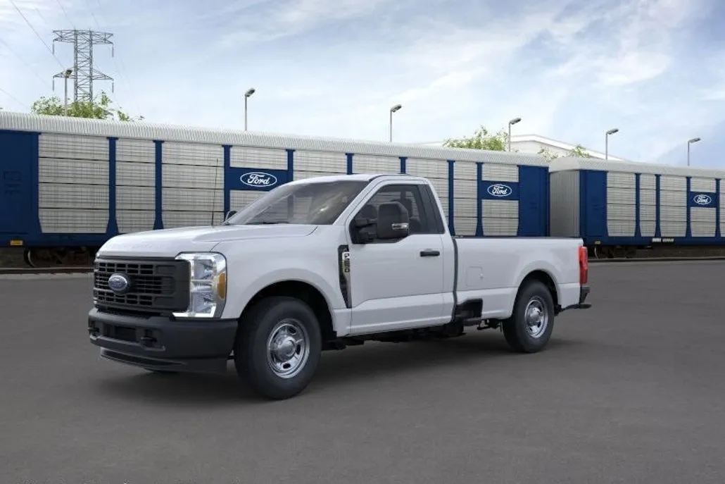 2025 Ford F-250 photo 1