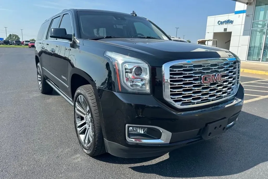 2019 Gmc Yukon XL Denali photo 1
