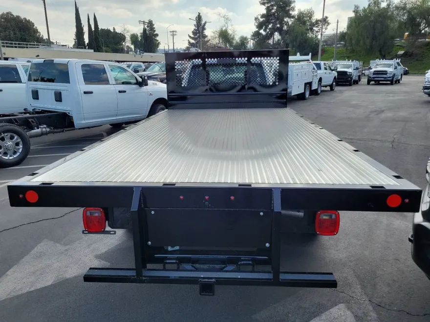 2023 Ram 5500 Tradesman photo 1