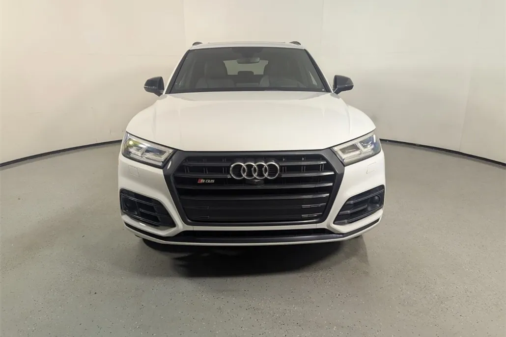 2019 Audi SQ5 Prestige photo 1