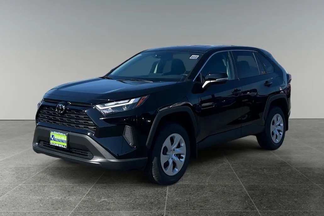 2025 Toyota RAV4 LE photo 1