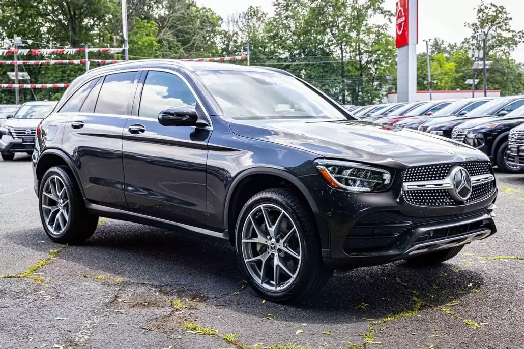 2022 Mercedes Benz GLC 300 4MATIC photo 1