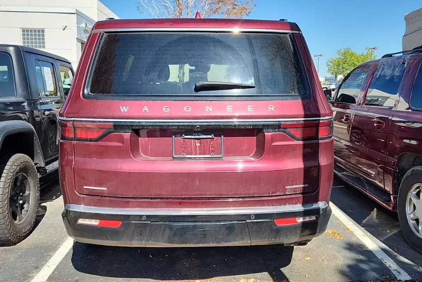 2022 Jeep Wagoneer Series II photo 1