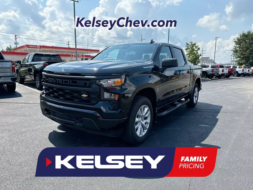 2026 Chevrolet Silverado 1500 Custom photo 1