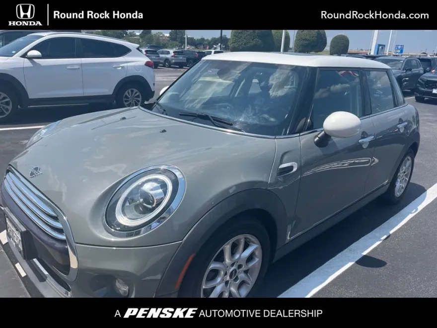 2019 Mini Cooper 4 Door Hardtop photo 1