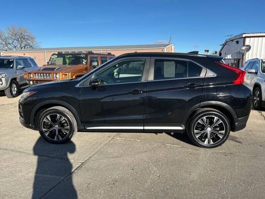 2019 Mitsubishi Eclipse Cross SEL photo 1