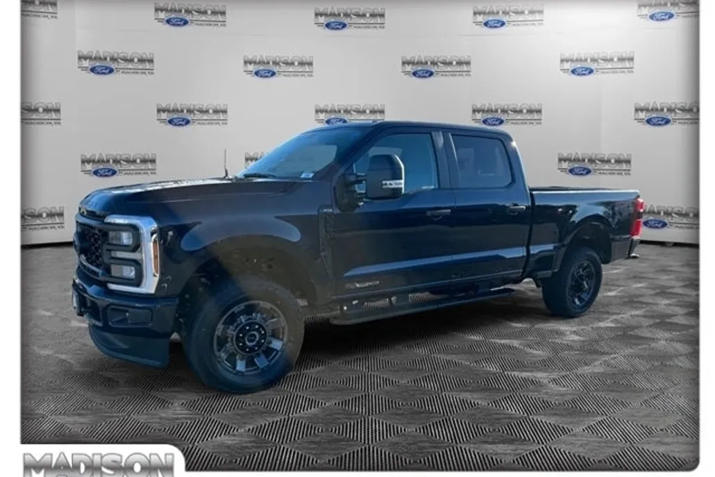 2025 Ford F-250 photo 1