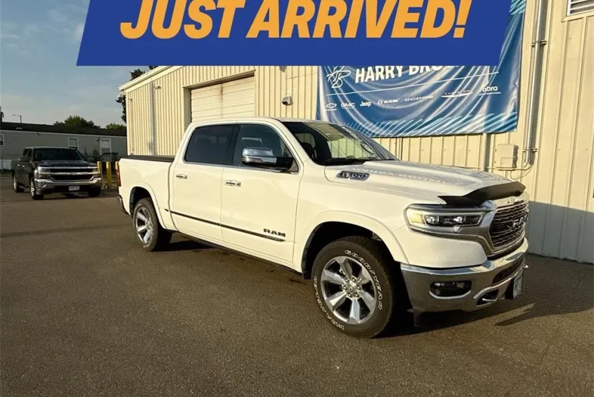 2022 Ram 1500 Limited photo 1