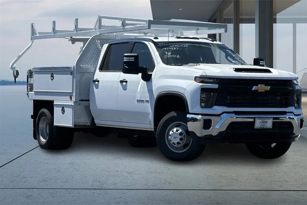 2024 Chevrolet Silverado 3500HD Work Truck photo 1