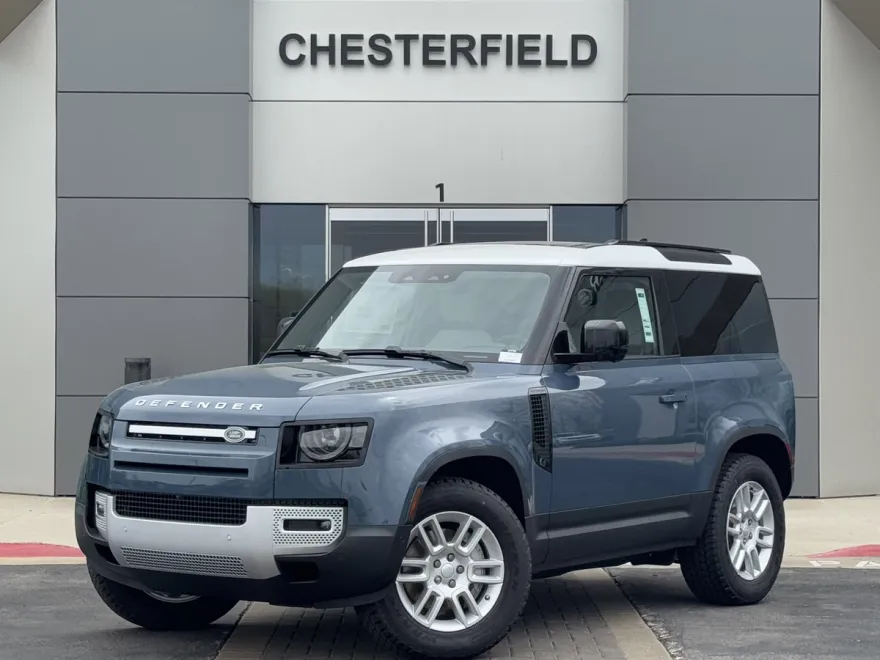 2025 Land Rover Defender 90 S photo 1